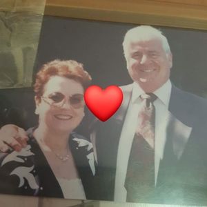 Meet your Posher, Laurie